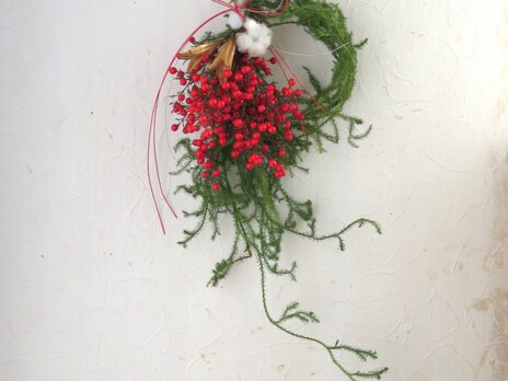 南天とヒカゲノカズラのお正月飾り