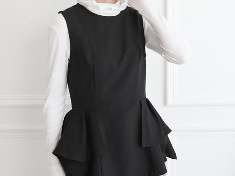 普段着〜フォーマルにも1年中着まわせる タックフレアラッフル ノースリーブトップス / 3サイズ　ブラック　0750BK