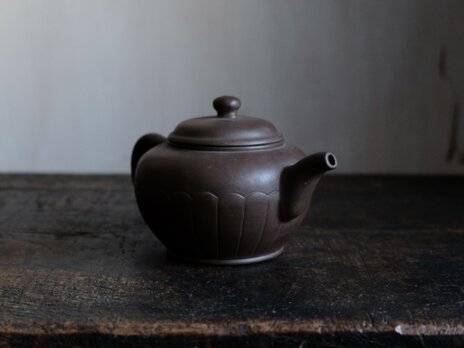 落ち着いた雰囲気◆中国産紫砂急須　茶器　日本茶　中国茶　育てる急須。丁寧な暮らしに