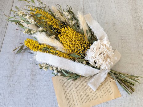 ミモザ・春風のスワッグ