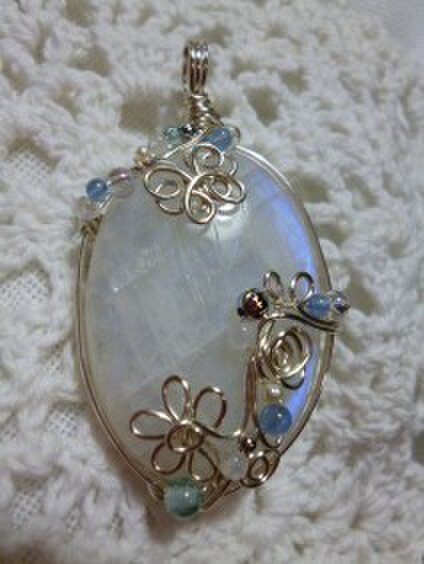 ヒマラヤ水晶ヴァジュラ | iichi 日々の暮らしを心地よくする