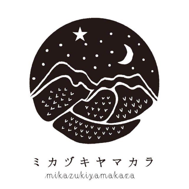 かぎ編みダリア花の透かし柄コットンエコバッグきなり色❇︎ 受注制作７日❇︎ | iichi  日々の暮らしを心地よくするハンドメイドやアンティークのマーケットプレイス