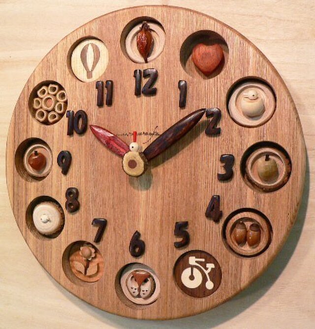 【ララ】時計　手作り　木彫　ハンドメイド 木彫り・手作り・一点もの
