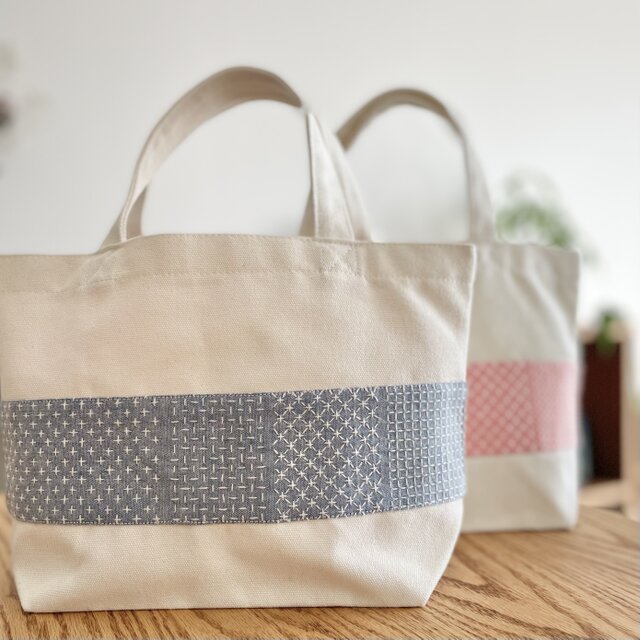 刺し子ブックカバー 網代模様/グレージュ/文庫本サイズ 布 パッチ