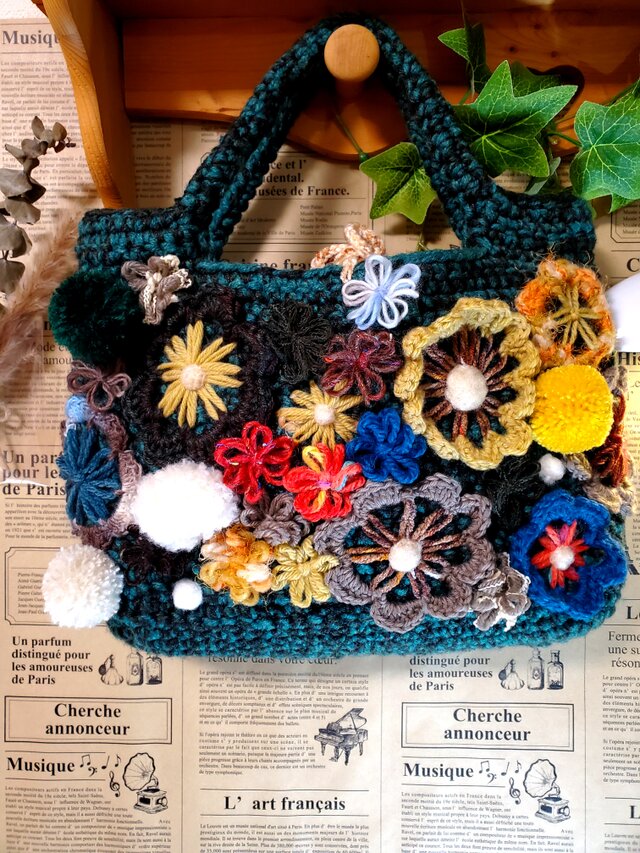 Palette~フラワーニット刺繍バック | iichi 日々の暮らしを心地よく