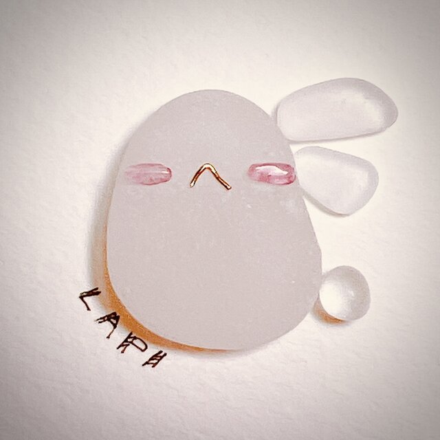 シーグラスアート『シマエナガ(団子)』 | iichi 日々の暮らしを