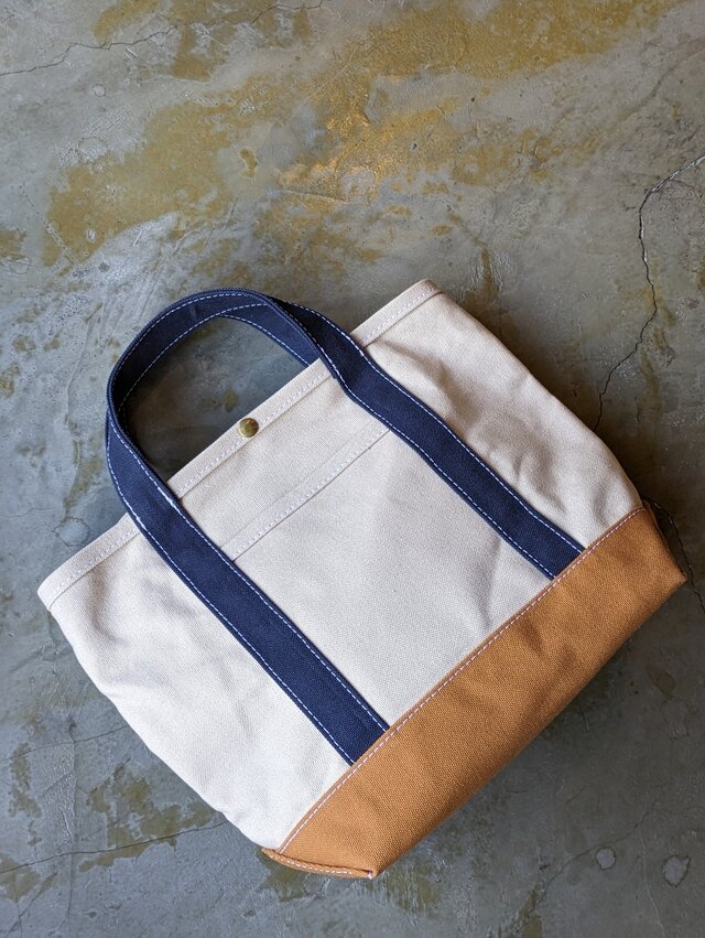 8号帆布♡ベーシック横長♡トートバッグ♡黒×シェルピンク♪ ☆ハンドメイド 黒 倉敷産8号帆布使用横長トートM【受注製作】 | iichi 日々の