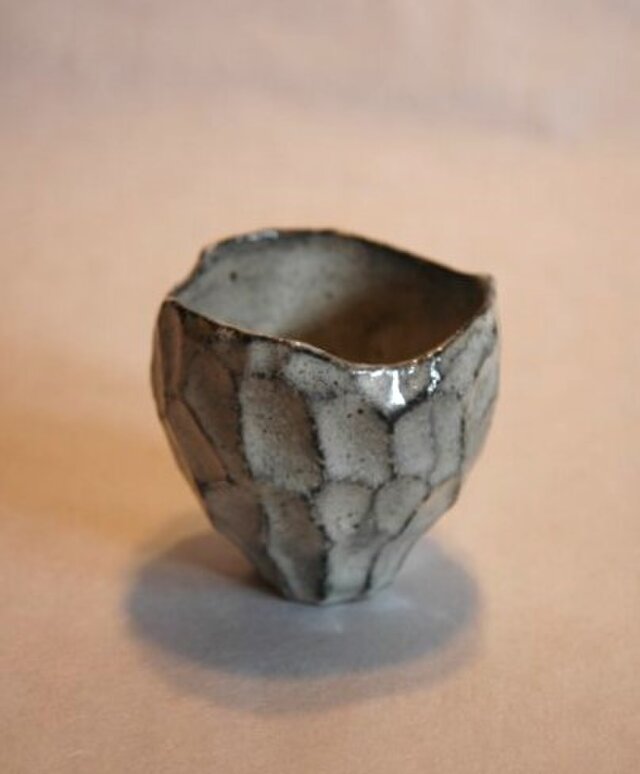 ブロンズ花器 | iichi 日々の暮らしを心地よくするハンドメイドや
