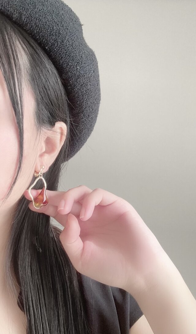 秋の葉っぱの耳飾り パール イヤリング | iichi 日々の暮らしを