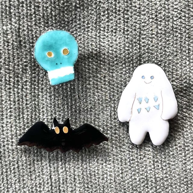 鳥ブローチ | iichi 日々の暮らしを心地よくするハンドメイドや