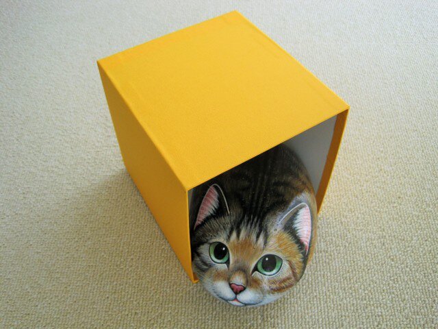 油絵　ねこ「ニャンモナイト」 ニャンモナイト | iichi 日々の暮らしを心地よくする
