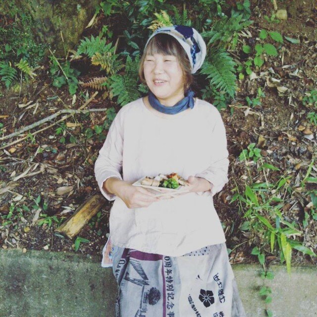 手ぬぐいリメイク☆花の季節に柿渋染めのふんわりサルエルパンツ