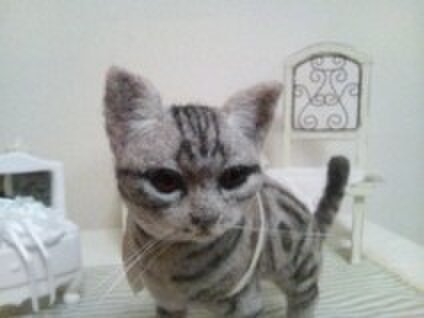 羊毛フェルトの三毛猫 | iichi 日々の暮らしを心地よくする