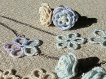 タッセルイヤリング・ピアス ウェッジウッドブルー | iichi 日々