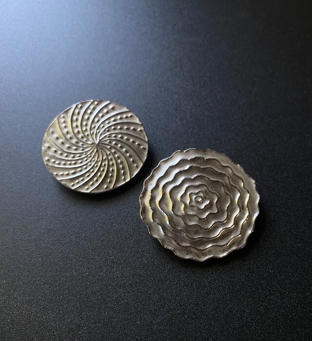 AKI KASARA 装いのスパイス