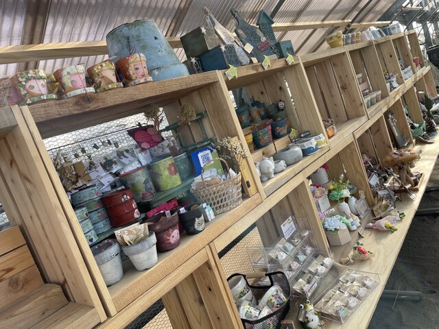 GREENSANTA様のレンタルボックスにて出店します