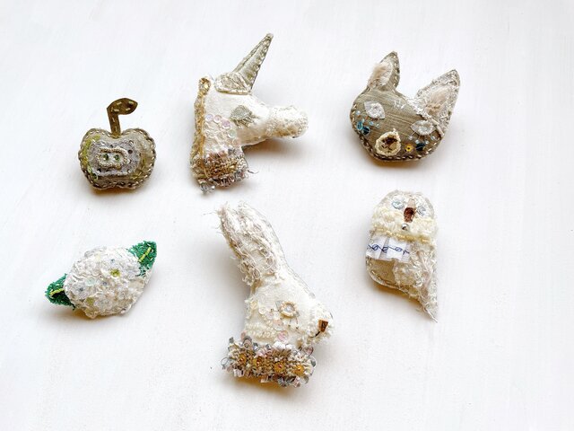 「ネコと仲間のおうち」展