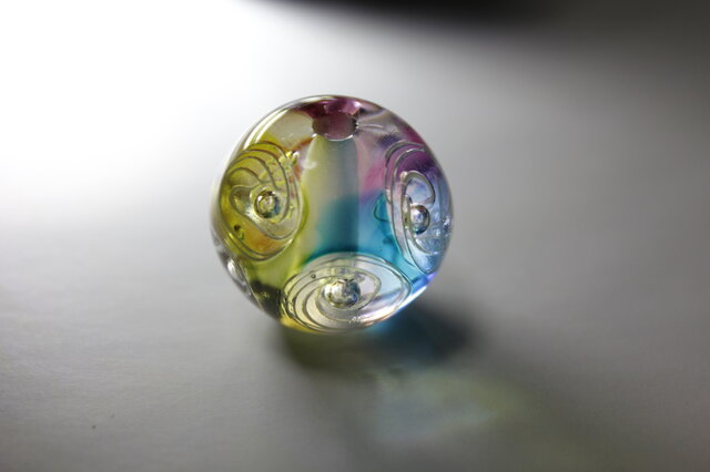 正岡雅子　揺らめくガラス展　ー螺旋（螺旋）ー