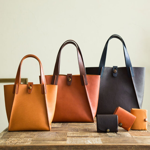 手縫いのバッグの展示販売会