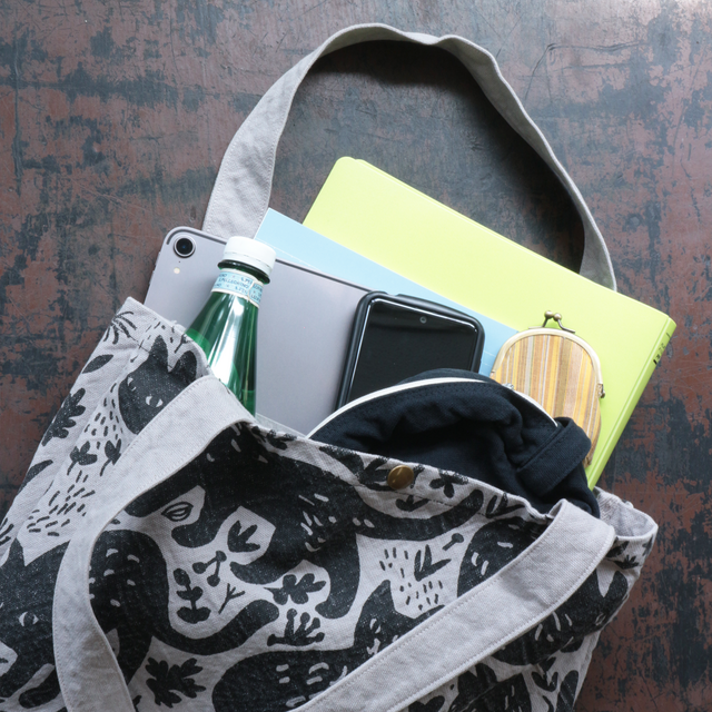 黒猫プリントバッグご予約受付中