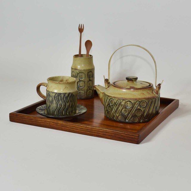 ほっと安らぐ器とオブジェ