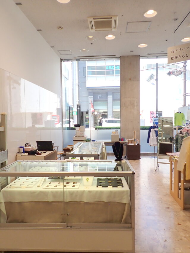 松林うるし工房　漆・蒔絵の装身具展