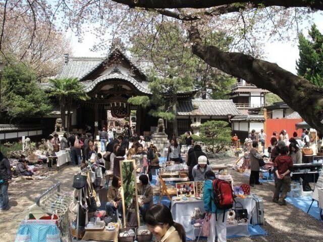 世田谷てづくり市（世田谷観音）