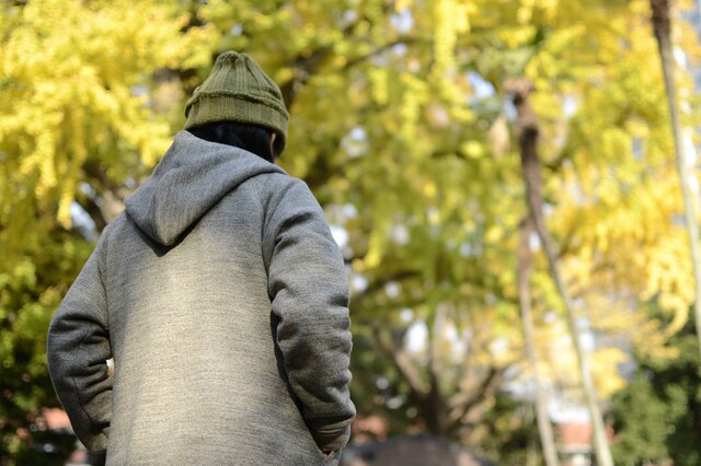 yohakuの服 、坂由香里の藍染の服