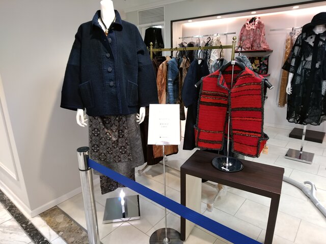 『6人の創作服展』