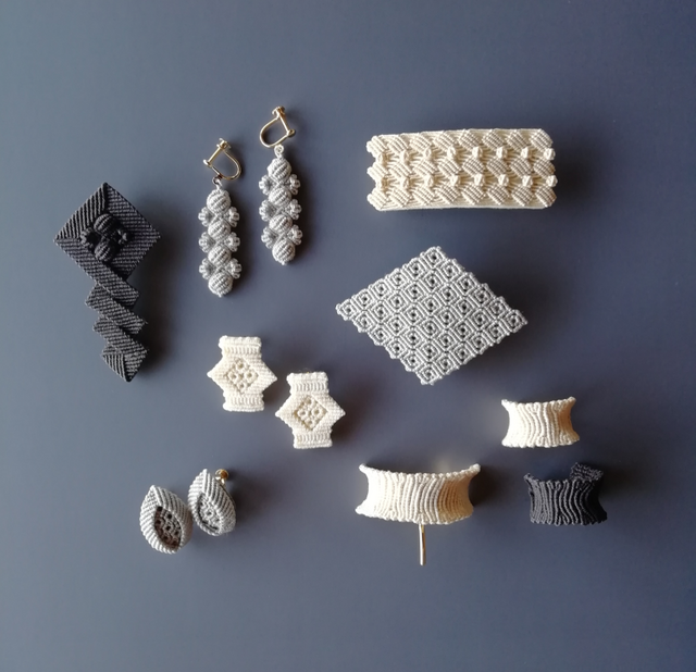 松田紗和個展 ※会期変更 糸から生まれるアクセサリー | iichi 日々の