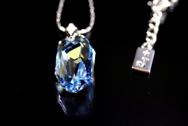 SWAROVSKI　スワロフスキー　クリスタル　ピアス　ライトブルー　青 swarovski＊スワロフスキーライトブルークリスタルピアス