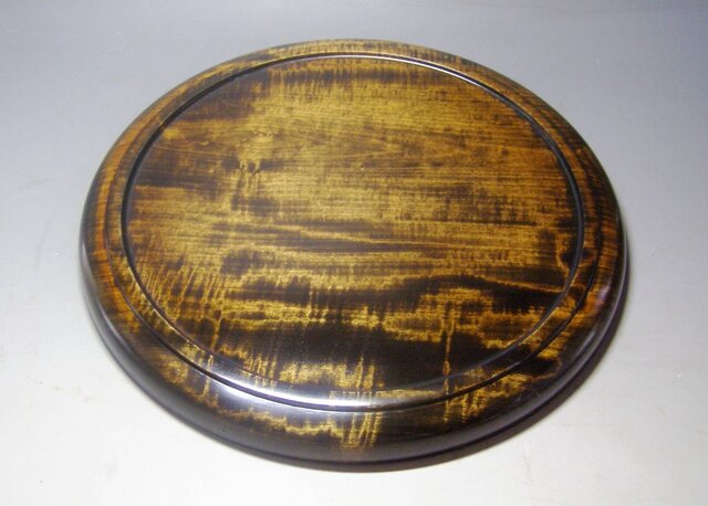 栃拭き漆丸盆 栃縮杢造り丸盆 拭き漆仕上げ | iichi 日々の暮らしを心地よく