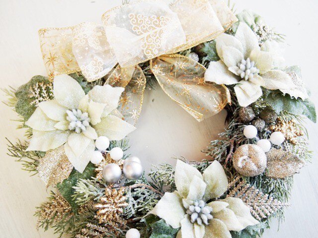 ホワイトローズとゴールドリボンのキラキラ豪華特大リース♪♪☆ キラキラロマンティックなホワイトクリスマスリース03 | iichi