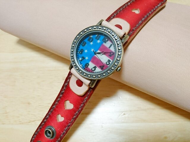 グラデーション☆腕時計redの画像1枚目