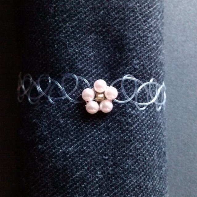ピンクパールのお花が咲いたよ・クリアタトゥーブレスレットの画像1枚目