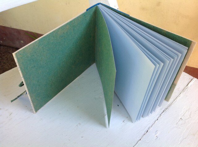 eco-friendlyコラージュのノート+青+ | iichi 日々の暮らしを心地よく