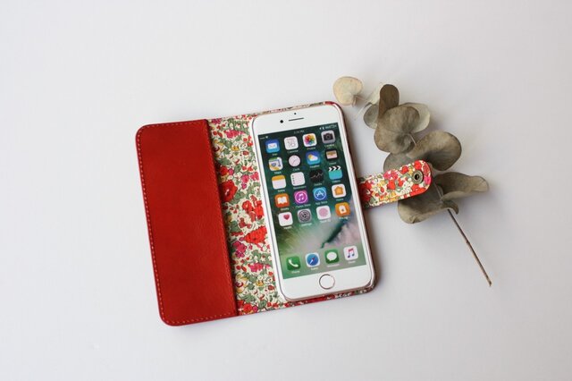 牛本革とリバティープリントのiphone6・6s・7・8・X 専用ケース レッドの画像1枚目