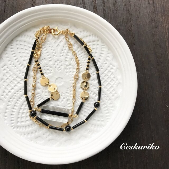 BLACK×GOLD Antique style braceletの画像1枚目