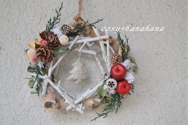 白枝の五角形wreath*ツリーの画像1枚目