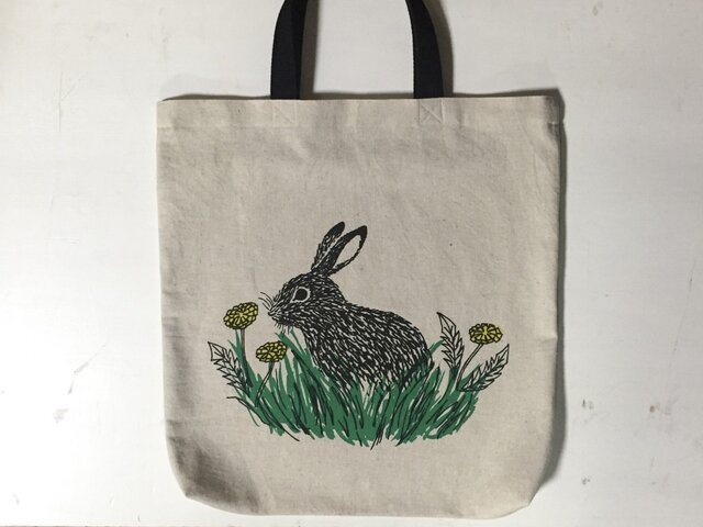 rabbit and dandelion tote w/short handle 綿×麻の画像1枚目