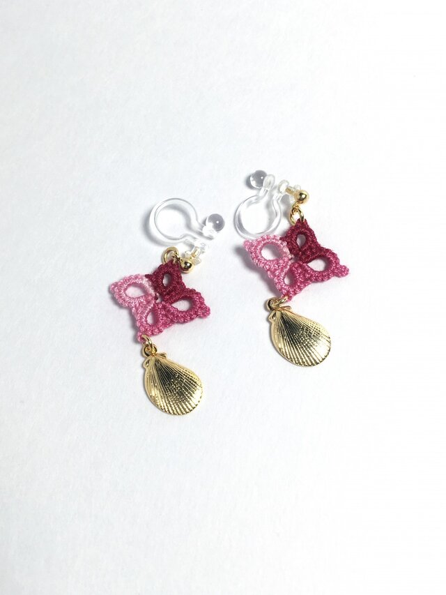 tatting lace earring【shell】の画像1枚目