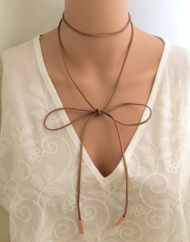 suede wrap choker|スウェードラップネックレス|チョーカー(ベージュ)の画像1枚目