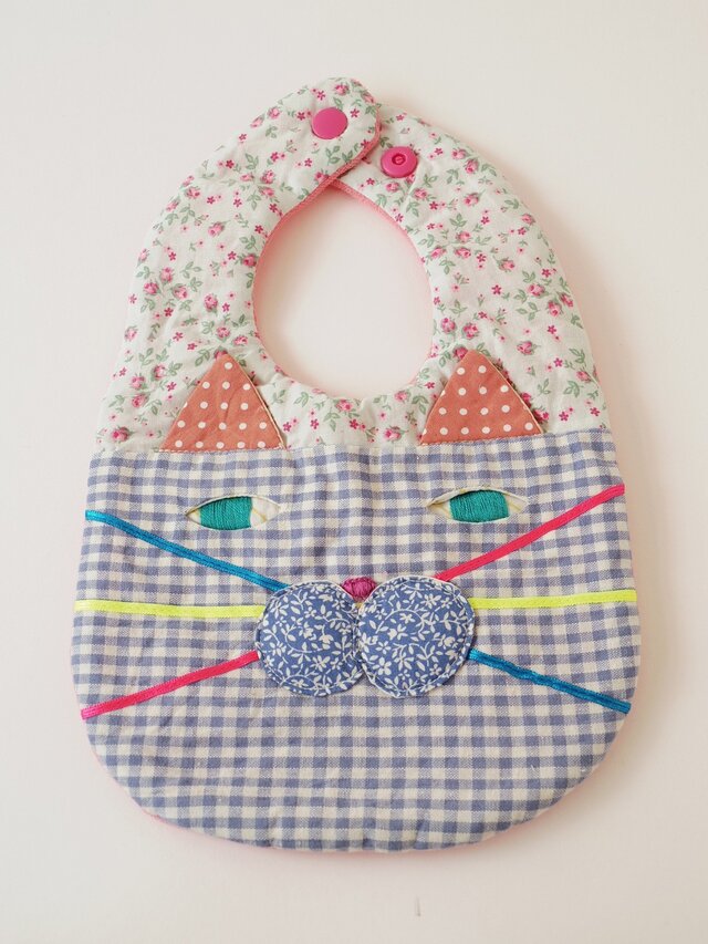CAT BIB (S) / green flower×blue gingham checkの画像1枚目