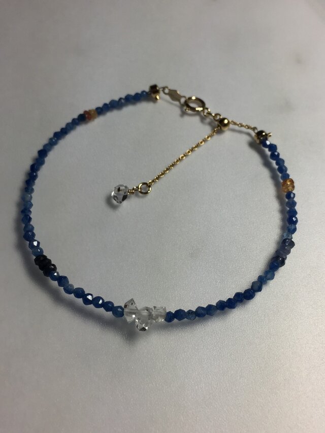 ハーキマーダイアモンドの天然石ブレスレットの画像1枚目
