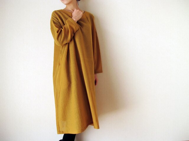 ウールガーゼ（ウール100%）のワンピース（マスタード） | iichi 日々