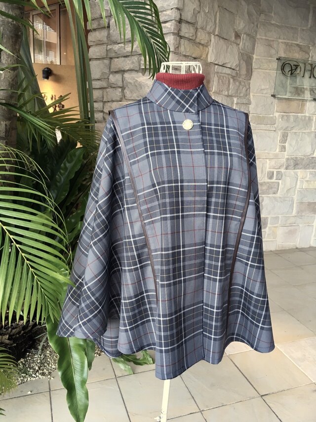 ケープコート 　ダークタータンチェック×レザー　スタンドカラー【訳ありお買い得】