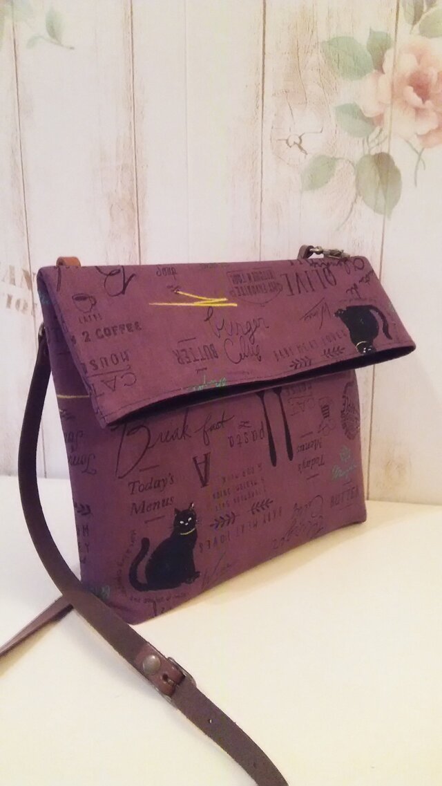 <受注制作>CAT'sショルダーバッグ・バープルの画像1枚目