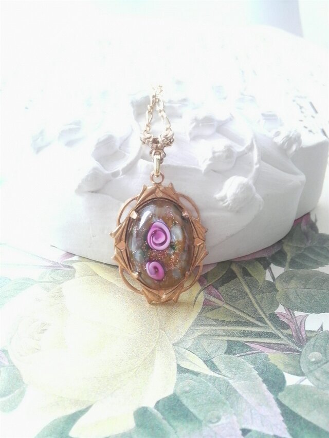 ヴィンテージ Rose/GoldBrown Lampwork ネックレスの画像1枚目