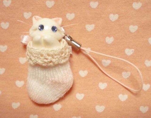 にゃんこのしっぽ○くつしたストラップ○長毛○白猫の画像1枚目