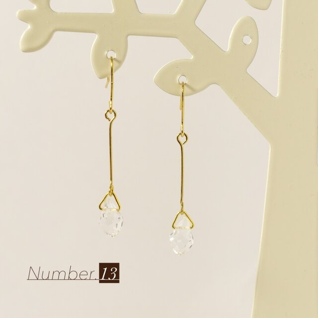 揺れる雫ピアス 【Hufu P21】の画像1枚目